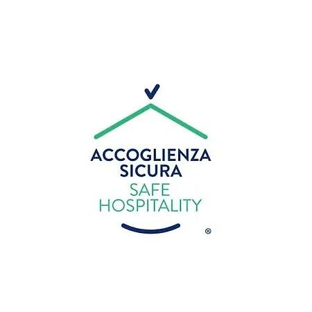 فندق إيوليان 4*