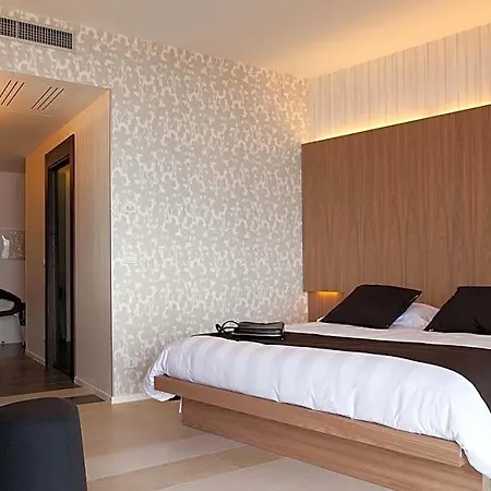 Eolian Otel 4*