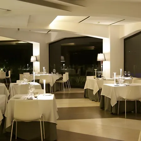 Eolian Hotel 4*